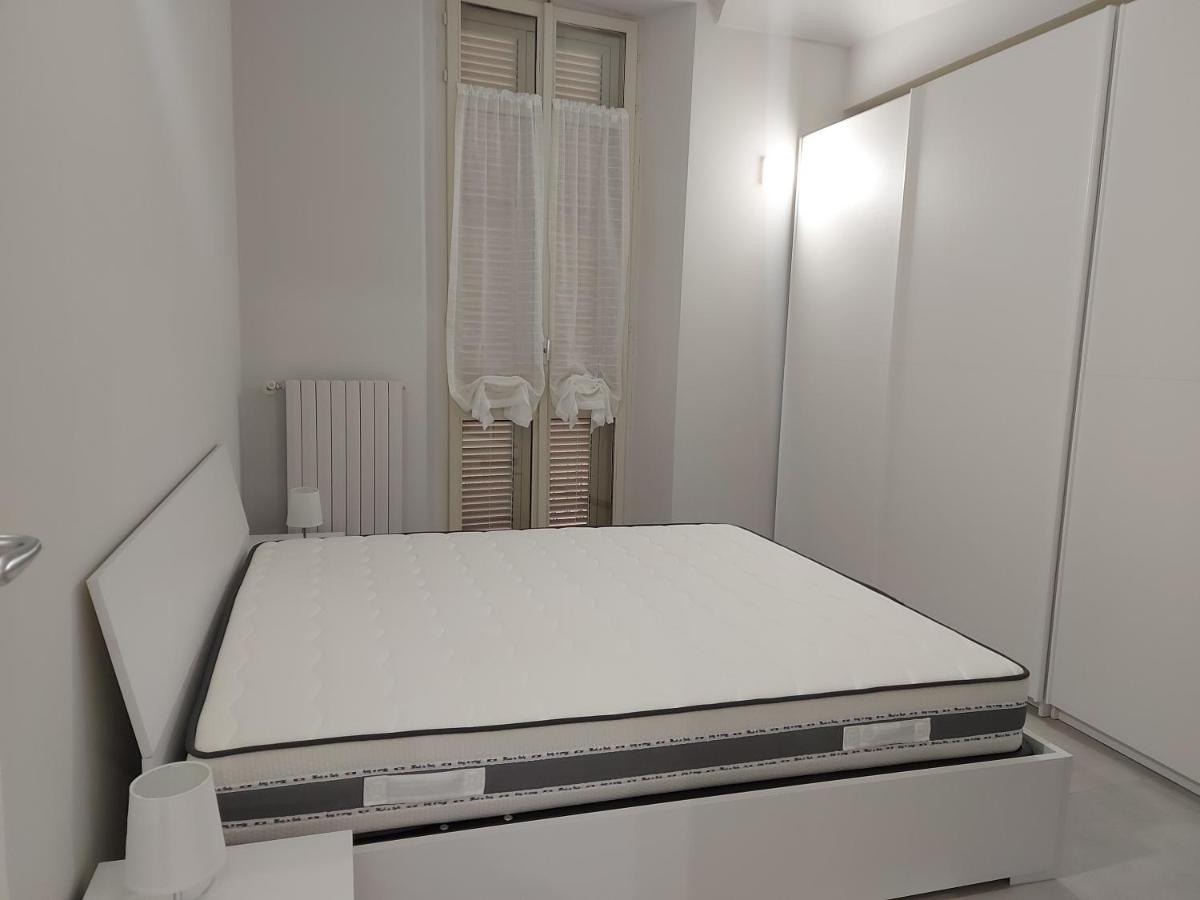 Ags Apartment Asti Bagian luar foto