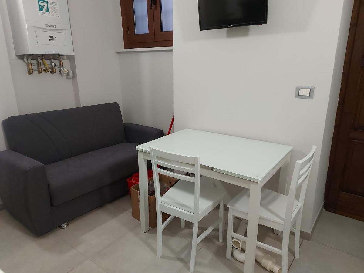 Ags Apartment Asti Bagian luar foto